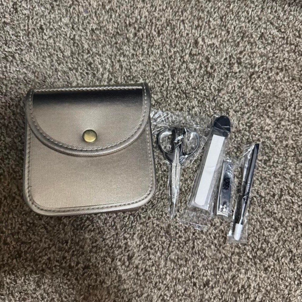 Mary Kay Manicure Set Gold Metallic Travel Case Nail Clippers Scissors File Kit